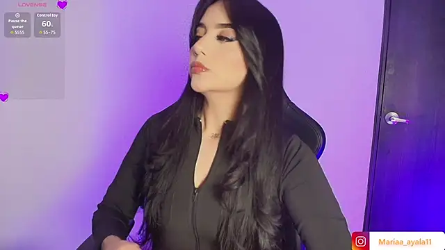 Snapshot of Megan_jacksonn_ chatting on 06-18-26, 01:17 Megan jacksonn online show from 06-18-26, 01:17