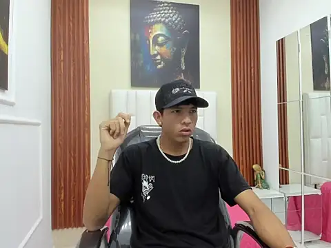 Snapshot of Alexander_villa_ chatting on 04-07-26, 11:48 Alexander villa online show from 04-07-26, 11:48