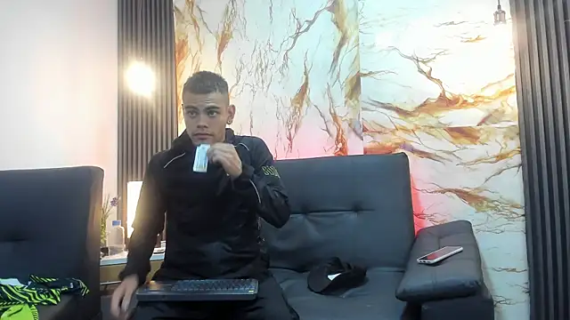 RomeoBoselli   online show from 05-16-26, 12:51