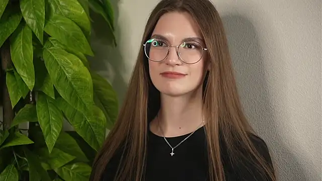 ToyaEssex online show from 04-10-26, 10:42