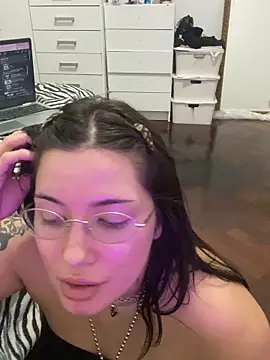 cherryxxox online show from 04-21-26, 02:51