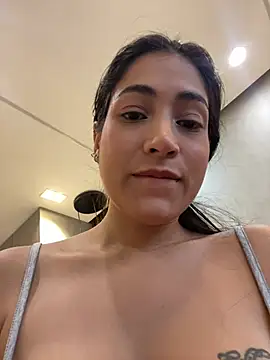 Hana-Parker online show from 05-04-26, 10:06