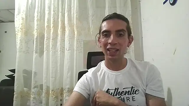 Natie horny online show from 04-21-26, 02:15