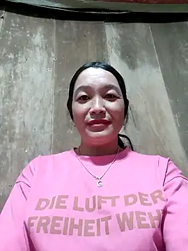 Snapshot of vanlucky2 chatting on 05-14-26, 11:39 vanlucky2 online show from 05-14-26, 11:39