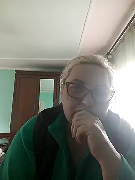 Snapshot of AureliaSky598 chatting on 04-26-26, 11:52 AureliaSky598 online show from 04-26-26, 11:52