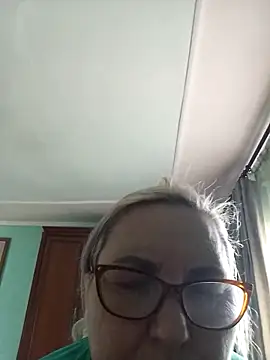 Snapshot of AureliaSky598 chatting on 05-01-26, 02:10 AureliaSky598 online show from 05-01-26, 02:10