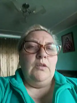 Snapshot of AureliaSky598 chatting on 05-07-26, 02:44 AureliaSky598 online show from 05-07-26, 02:44