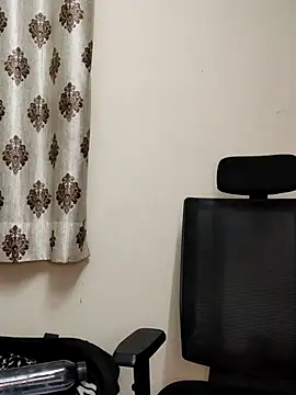 Aysha 69 online show from 07-23-26, 04:05