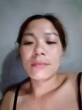 Snapshot of mia0033 chatting on 04-28-26, 02:33 mia0033 online show from 04-28-26, 02:33