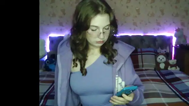 HoneyTangerine online show from 04-26-26, 07:55