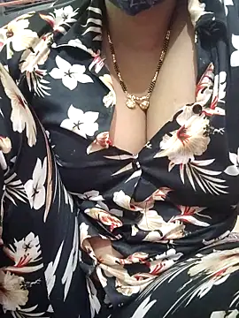 Snapshot of sexy_payal_hot chatting on 04-15-26, 08:54 sexy payal hot online show from 04-15-26, 08:54