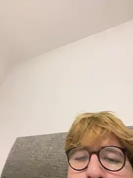 Snapshot of ardqreal chatting on 04-08-26, 10:43 ardqreal online show from 04-08-26, 10:43