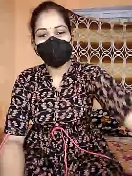 Snapshot of hornycouple096 chatting on 06-05-26, 12:44 hornycouple096 online show from 06-05-26, 12:44