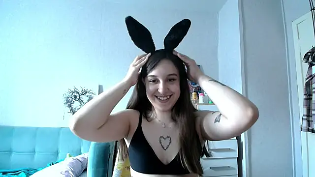RiannaBrown online show from 05-25-26, 03:12