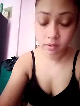 Snapshot of Hot_Soniya_08 chatting on 05-02-26, 05:56 Hot Soniya 08 online show from 05-02-26, 05:56