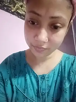 Snapshot of Hot_Soniya_08 chatting on 05-16-26, 05:23 Hot Soniya 08 online show from 05-16-26, 05:23