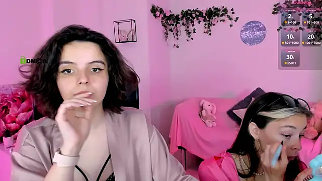 mia mooon  online show from 07-21-26, 08:49