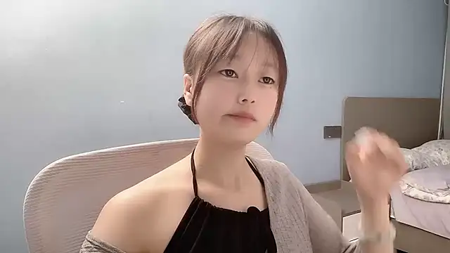 Xiaoqing00 online show from 04-21-26, 02:37