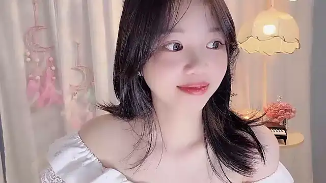 Xiaoqing00 online show from 07-21-26, 04:48