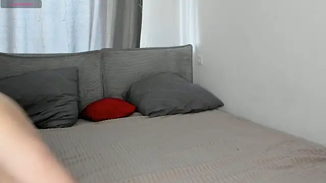gilded trace online show from 07-10-26, 11:02