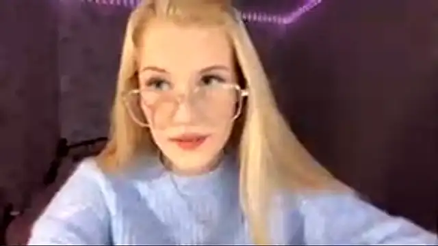 Snapshot of Ketris_Drewerses chatting on 04-22-26, 01:23 Ketris Drewerses online show from 04-22-26, 01:23