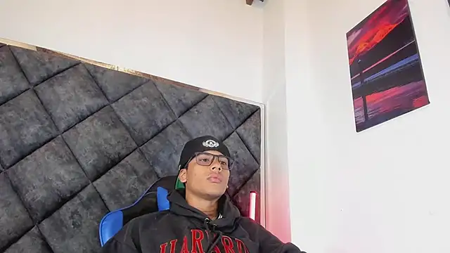 LiamKron online show from 07-27-26, 11:17