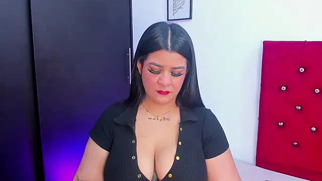Katty West online show from 04-15-26, 07:32