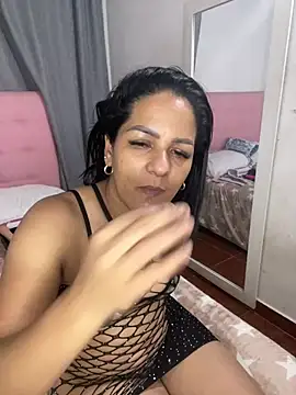 Snapshot of tyraba chatting on 05-30-26, 04:09 tyraba online show from 05-30-26, 04:09