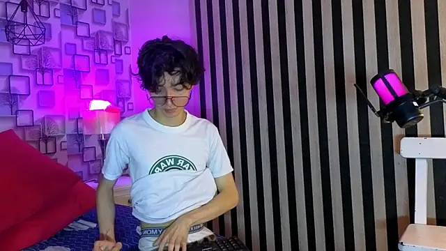 Twink Sebas7 online show from 04-19-26, 12:26