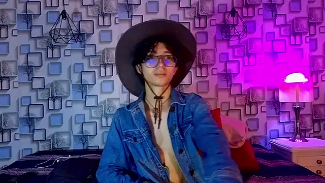 Twink Sebas7 online show from 05-09-26, 12:10