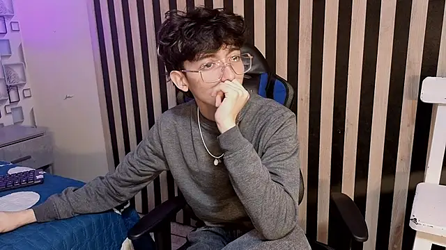 Twink Sebas7 online show from 07-01-26, 12:29