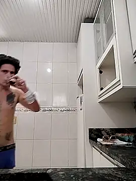 Bruno13travieso online show from 05-06-26, 03:17