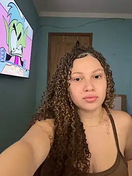 sophiiahot online show from 06-10-26, 11:20