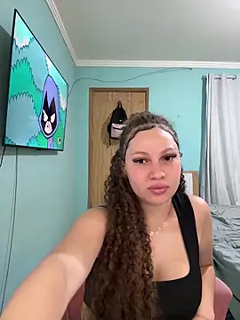 sophiiahot online show from 06-12-26, 11:53