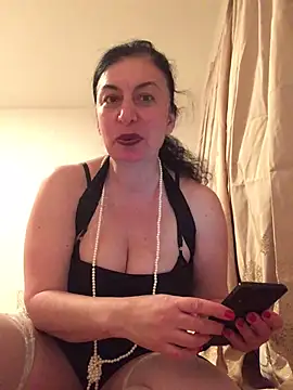 Lizzaa80 online show from 04-27-26, 08:18