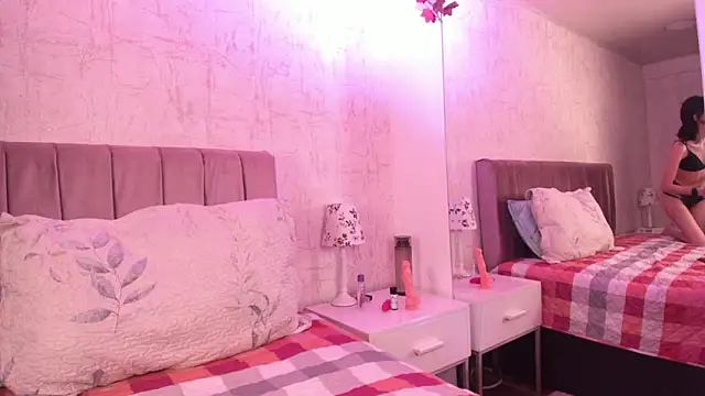 Alis Roze online show from 04-30-26, 08:15