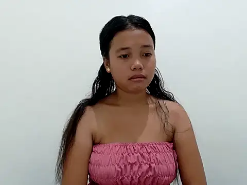 Snapshot of Pinaysweetgirl chatting on 04-21-26, 05:25 Pinaysweetgirl online show from 04-21-26, 05:25