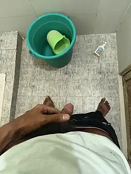  younger couples  online show from 04-14-26, 09:32