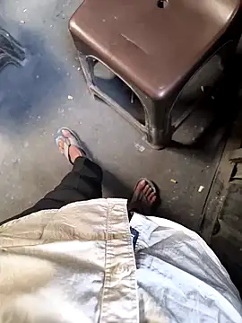  younger couples  online show from 04-16-26, 07:31