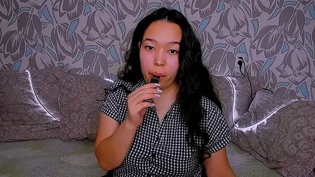 Zlata lee online show from 04-23-26, 03:30