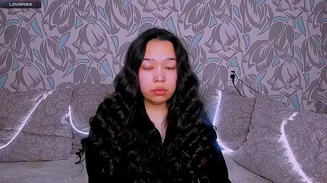 Zlata lee online show from 04-28-26, 03:55