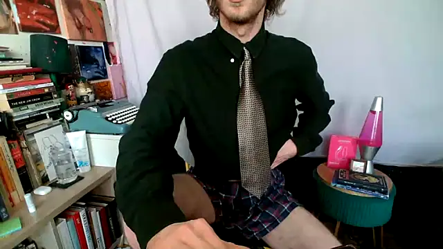 Snapshot of gnickname chatting on 05-15-26, 12:17 gnickname online show from 05-15-26, 12:17