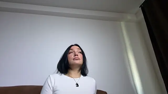 LucyHotty  online show from 06-06-26, 11:48