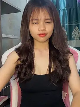 Snapshot of mayha11 chatting on 05-10-26, 01:11 mayha11 online show from 05-10-26, 01:11