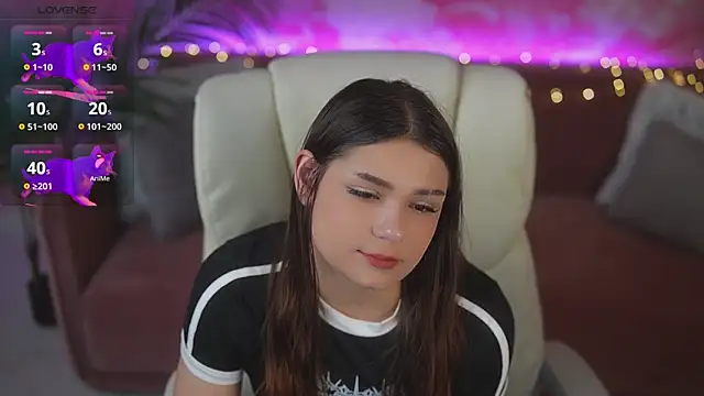 Snapshot of MeJessieDream chatting on 04-09-26, 01:38 MeJessieDream online show from 04-09-26, 01:38