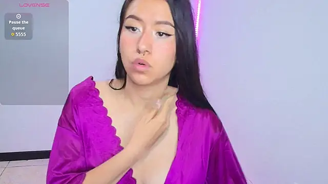 chloe-disire online show from 05-13-26, 10:34