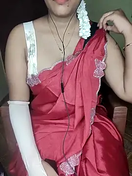 Snapshot of Tamilmoon006 chatting on 05-28-26, 02:47 Tamilmoon006 online show from 05-28-26, 02:47