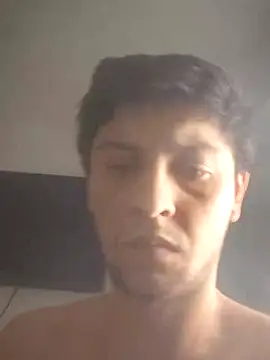 JuanF0304 online show from 04-09-26, 02:22