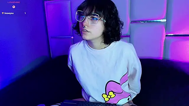 Snapshot of BadEmyXO chatting on 06-02-26, 03:52 BadEmyXO online show from 06-02-26, 03:52