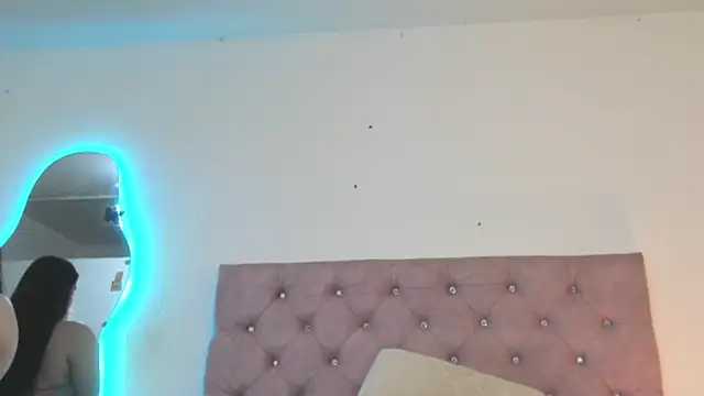 laurenlaine online show from 07-14-26, 08:47